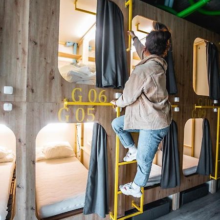 Capsule Hostel Logistic วิลนีอุส ภายนอก รูปภาพ